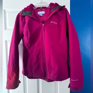 Women’s Columbia Magenta Omni-wind block Jacket